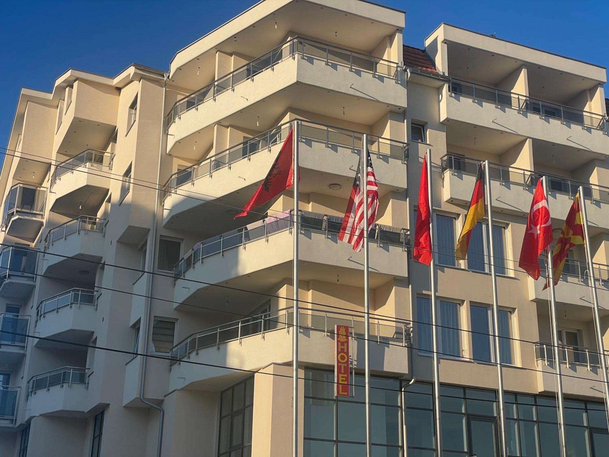 Hotel Majestic Struga Extérieur photo