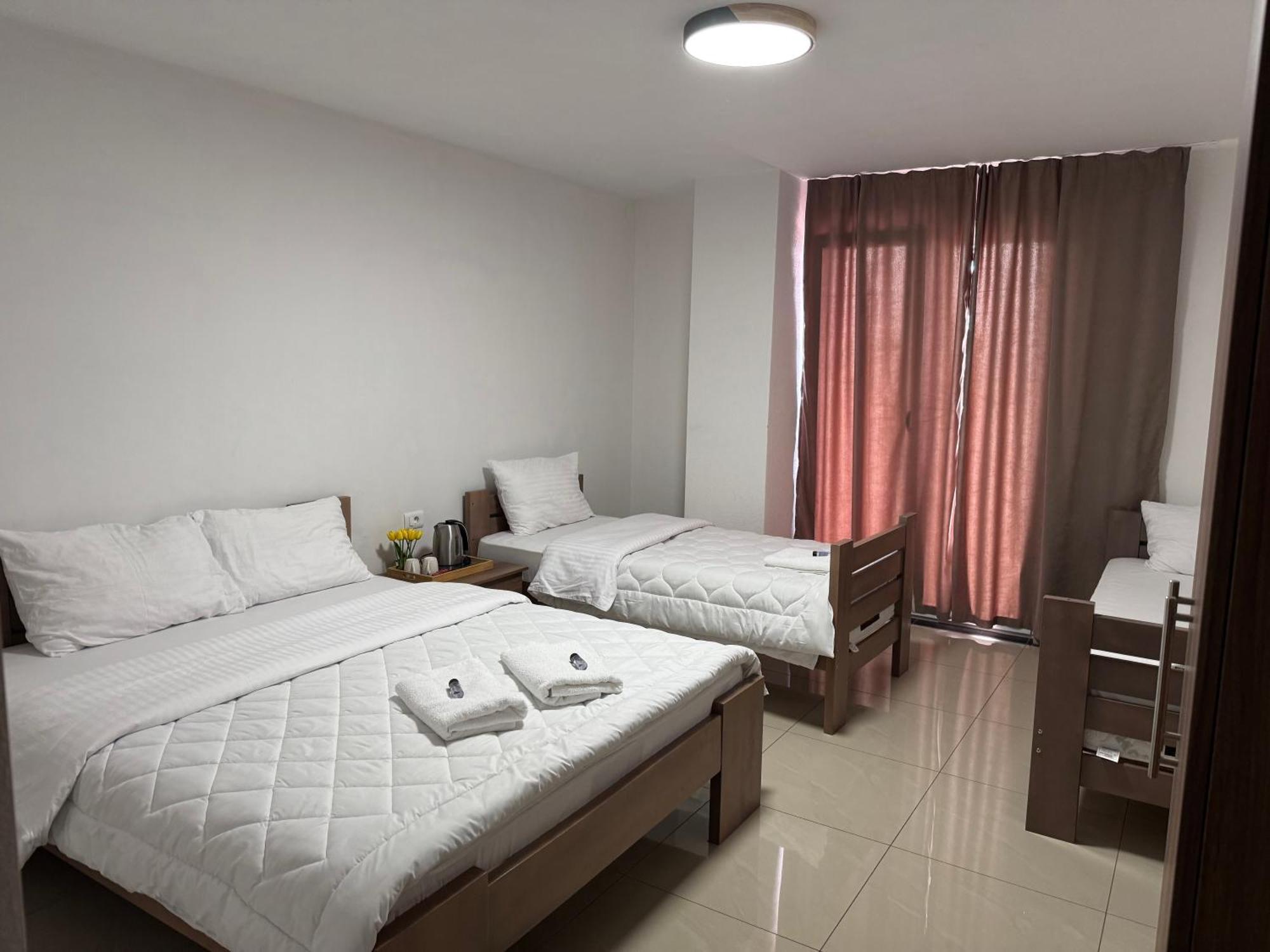 Hotel Majestic Struga Extérieur photo